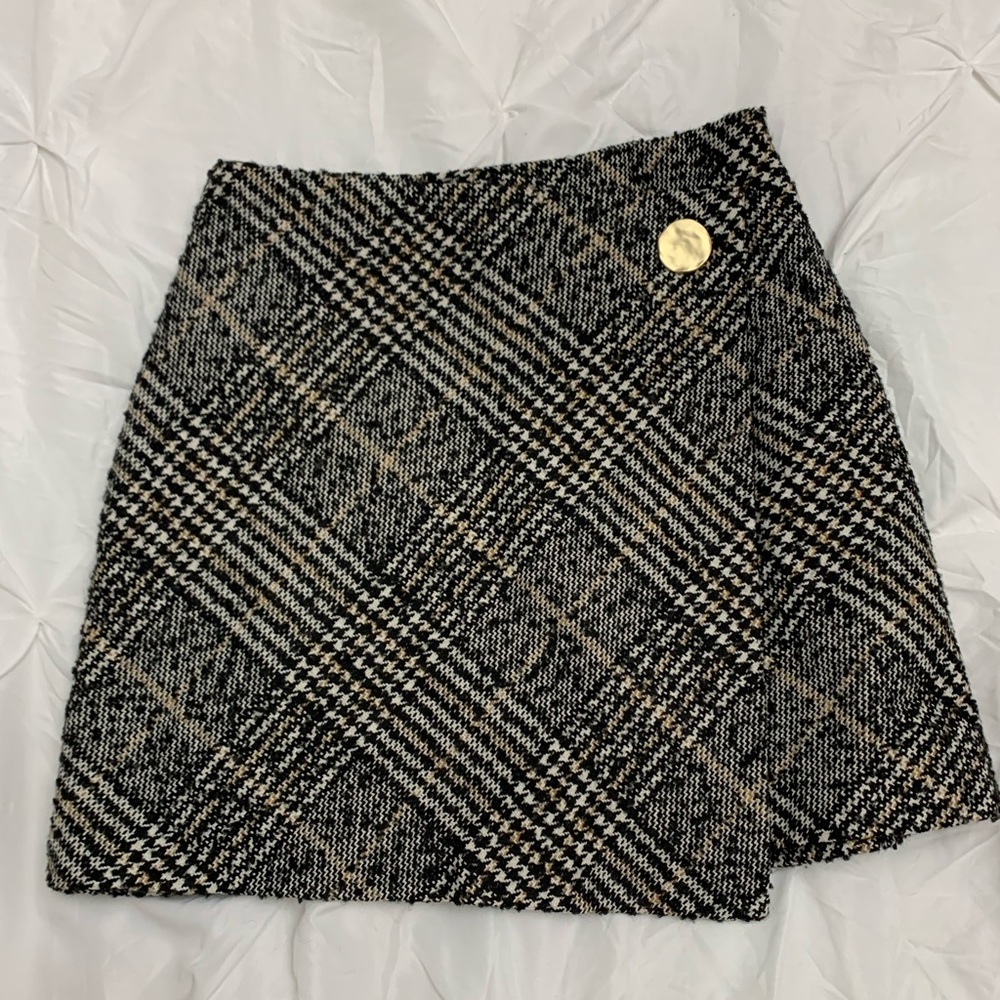 Knitted plaid & houndstooth mini skirt